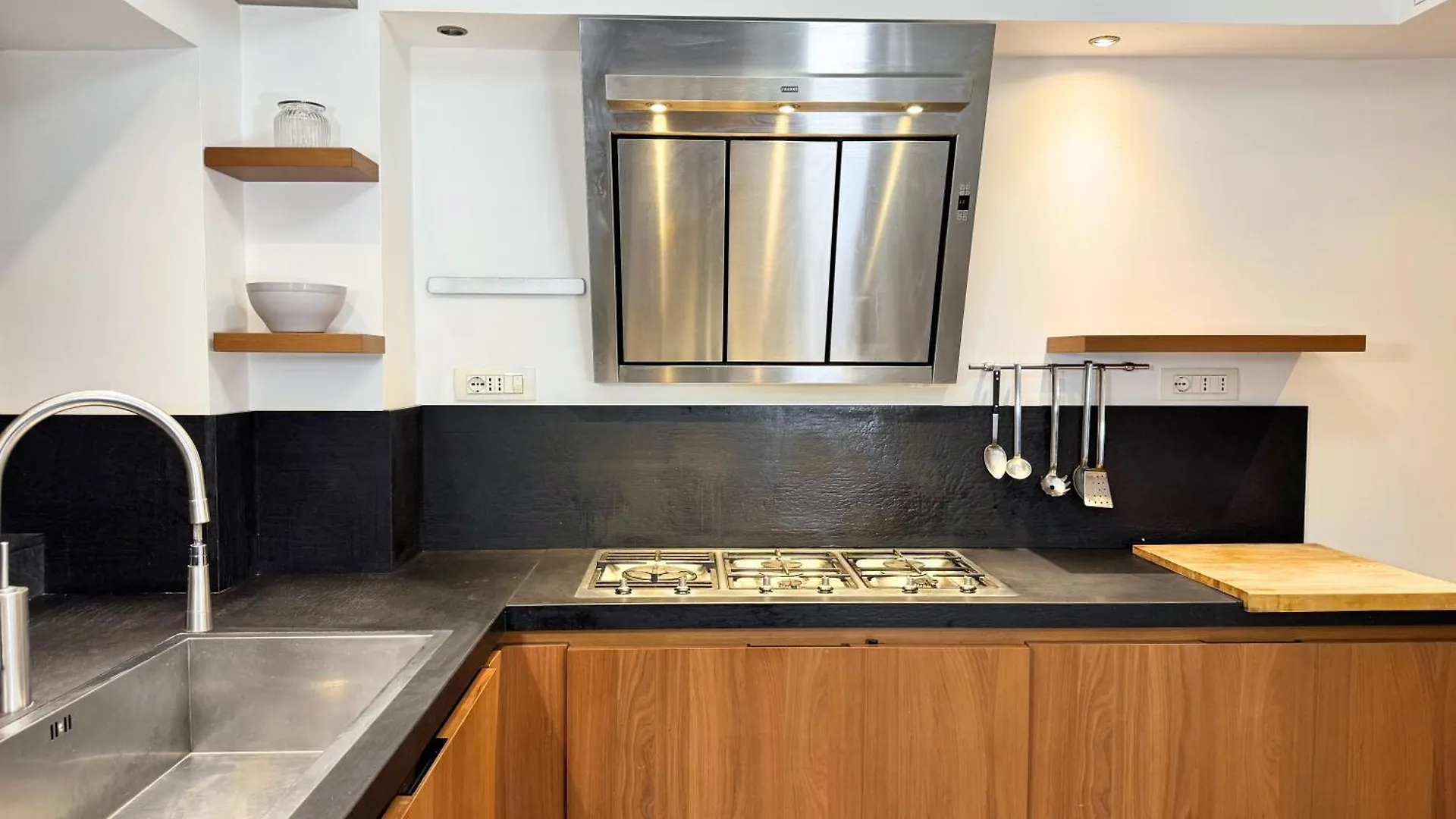 Luxury Central Loft Παλέρμο 0*,  Ιταλία